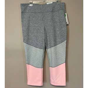 GAIAM Capri Leggings